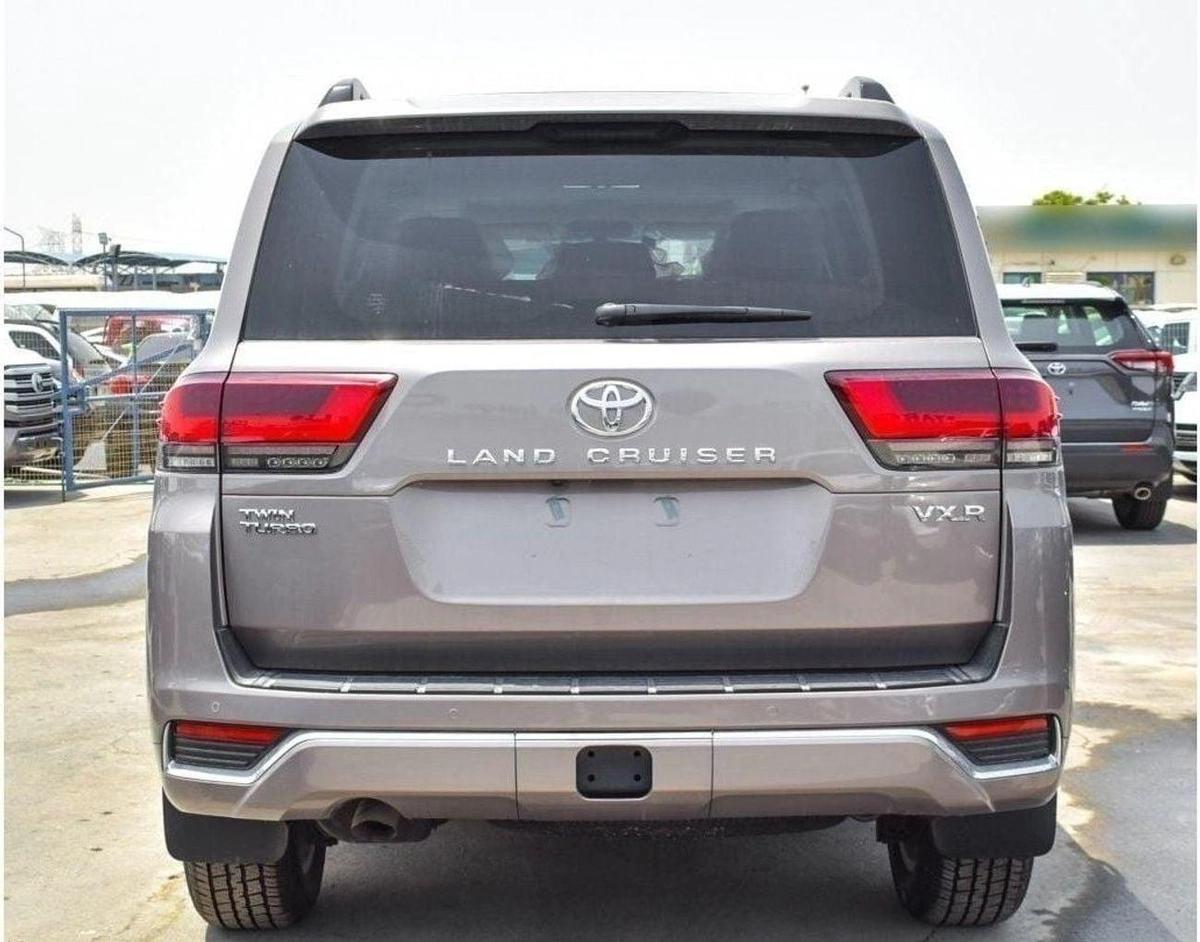 Toyota Land Cruiser Toyota Land Cruiser LC300 VXR 3.5L Petrol twin turbo full option 2024-13-13