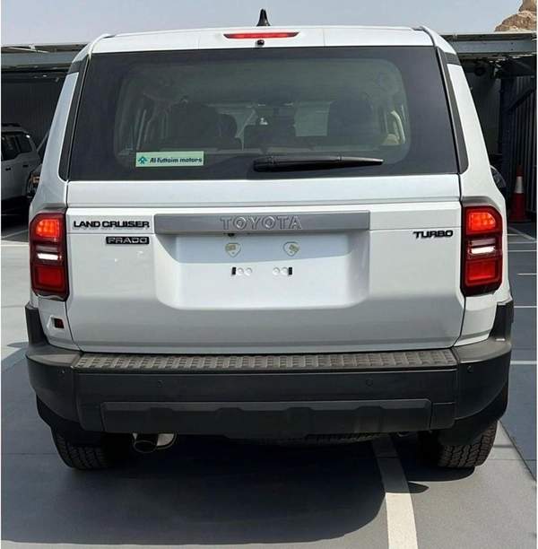 Toyota Prado 2.4L PETROL 2024 GCC