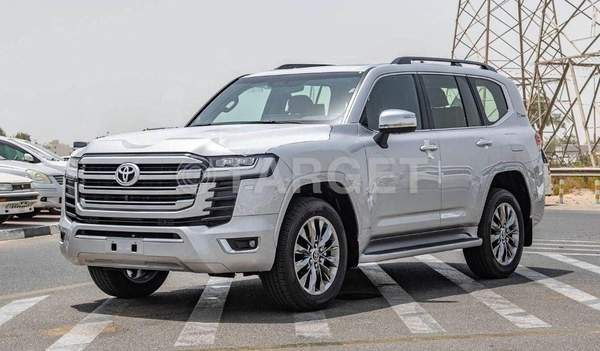 Toyota Land Cruiser LC300 VXR 3.3D AT MY2024 – SILVER