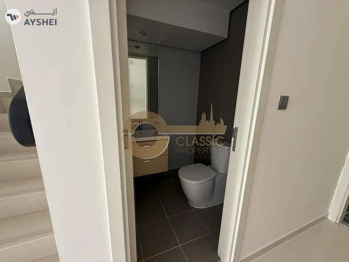 Spacious 3 Bedroom Townhouse | Vacant Now-13-13