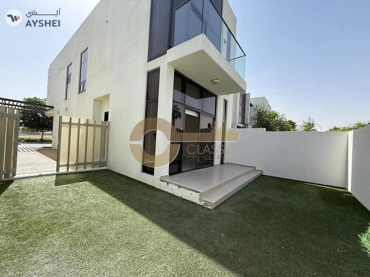 Spacious 3 Bedroom Townhouse | Vacant Now-0-landscape