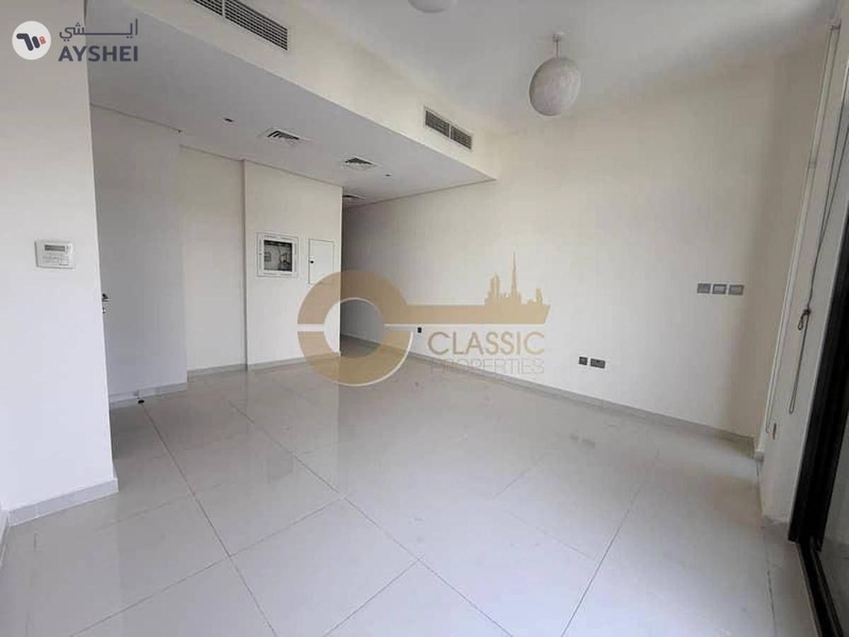 Spacious 3 Bedroom Townhouse | Vacant Now-0-landscape