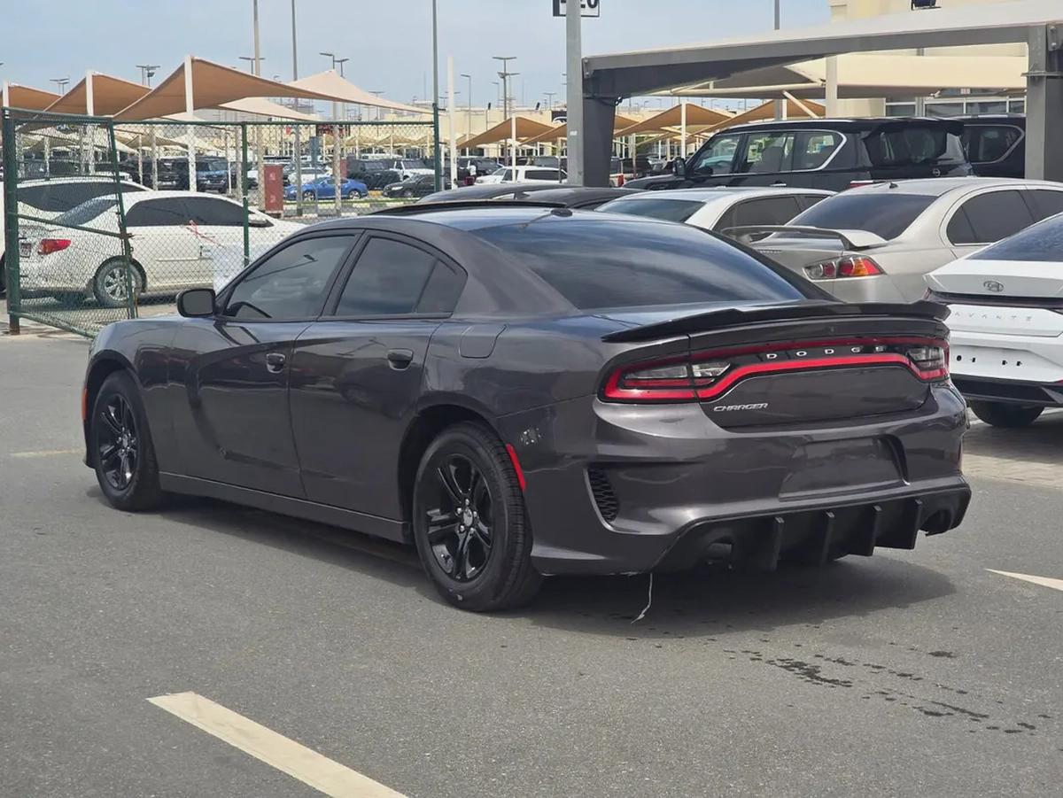 دودج تشارجر 2020 مواصفات امريكية فل اوبشن بحالة جيدة-4-4