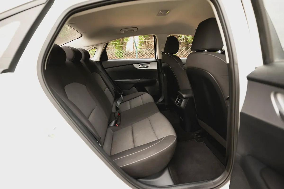 AED 649/month | Cerato LX | GCC Specs | REF#K56172-12-12