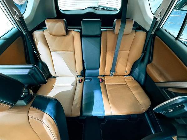 Massive Price Drop!!! // AED 2,900 // 20%DP // 2016 Toyota Rav 4 VXR // 24 Months