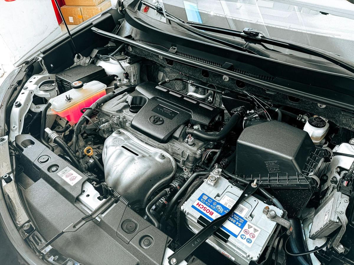 Massive Price Drop!!! // AED 2,900 // 20%DP // 2016 Toyota Rav 4 VXR // 24 Months-3-3