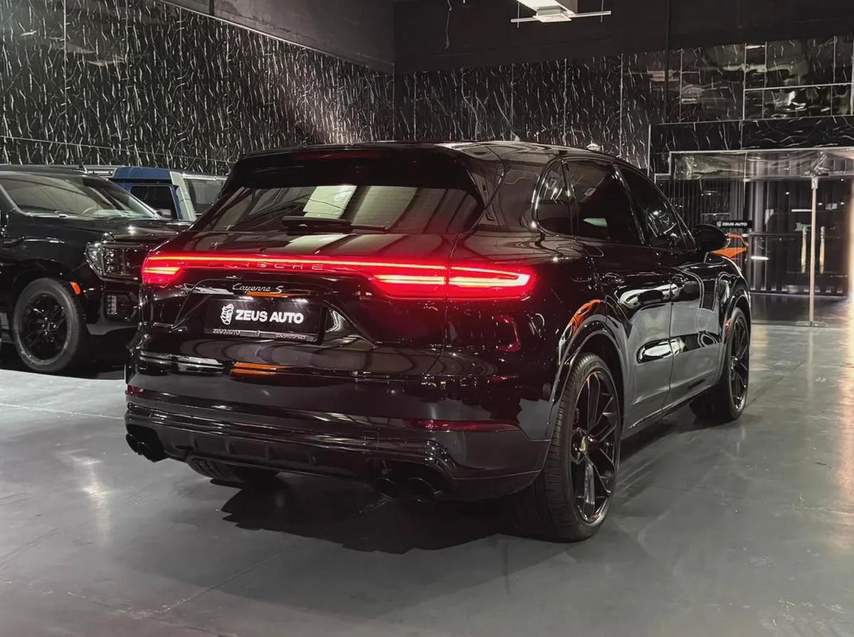 Porsche Cayenne S 2019 GCC specs for 179,000.00 AED-3-3
