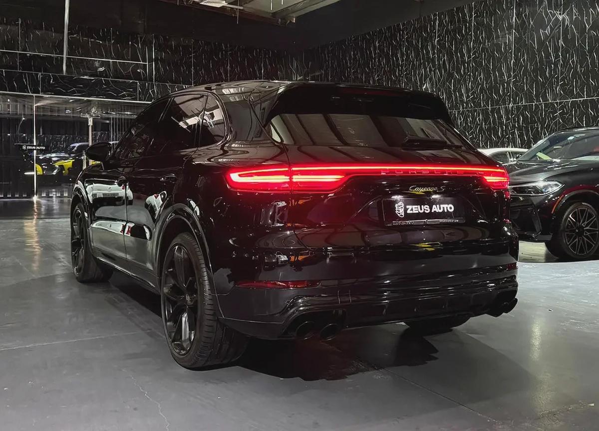 Porsche Cayenne S 2019 GCC specs for 179,000.00 AED-4-4