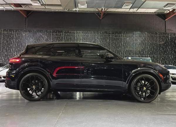 Porsche Cayenne S 2019 GCC specs for 179,000.00 AED