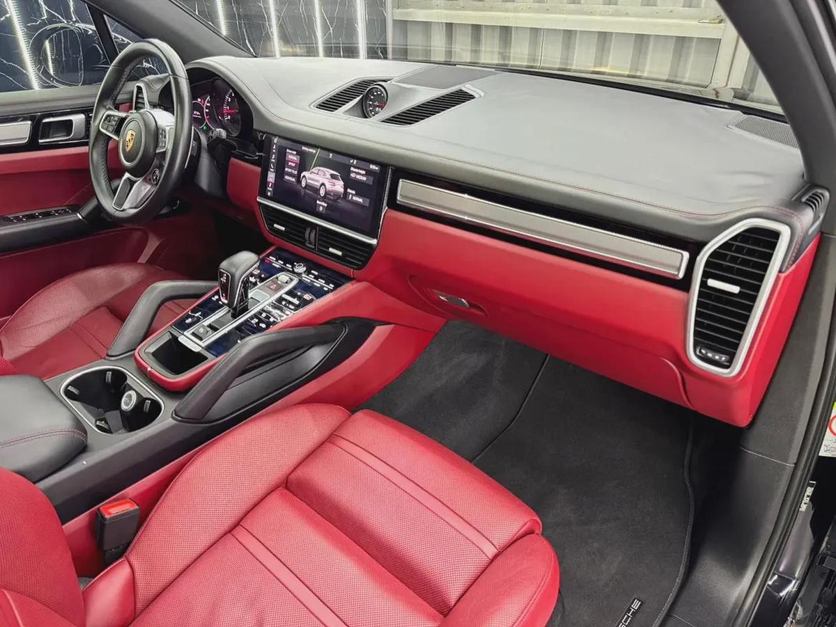 Porsche Cayenne S 2019 GCC specs for 179,000.00 AED-9-9
