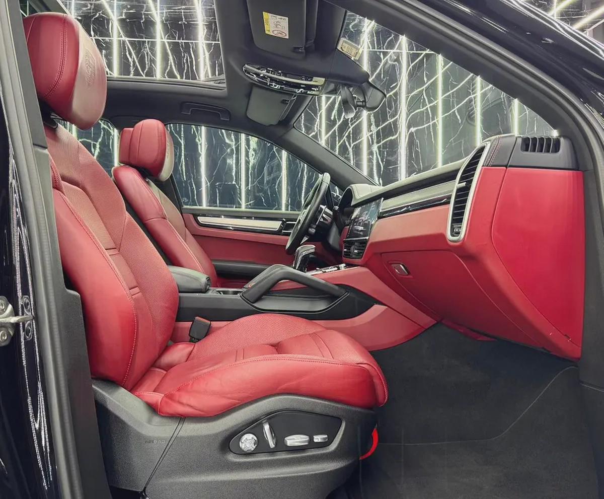 Porsche Cayenne S 2019 GCC specs for 179,000.00 AED-11-11