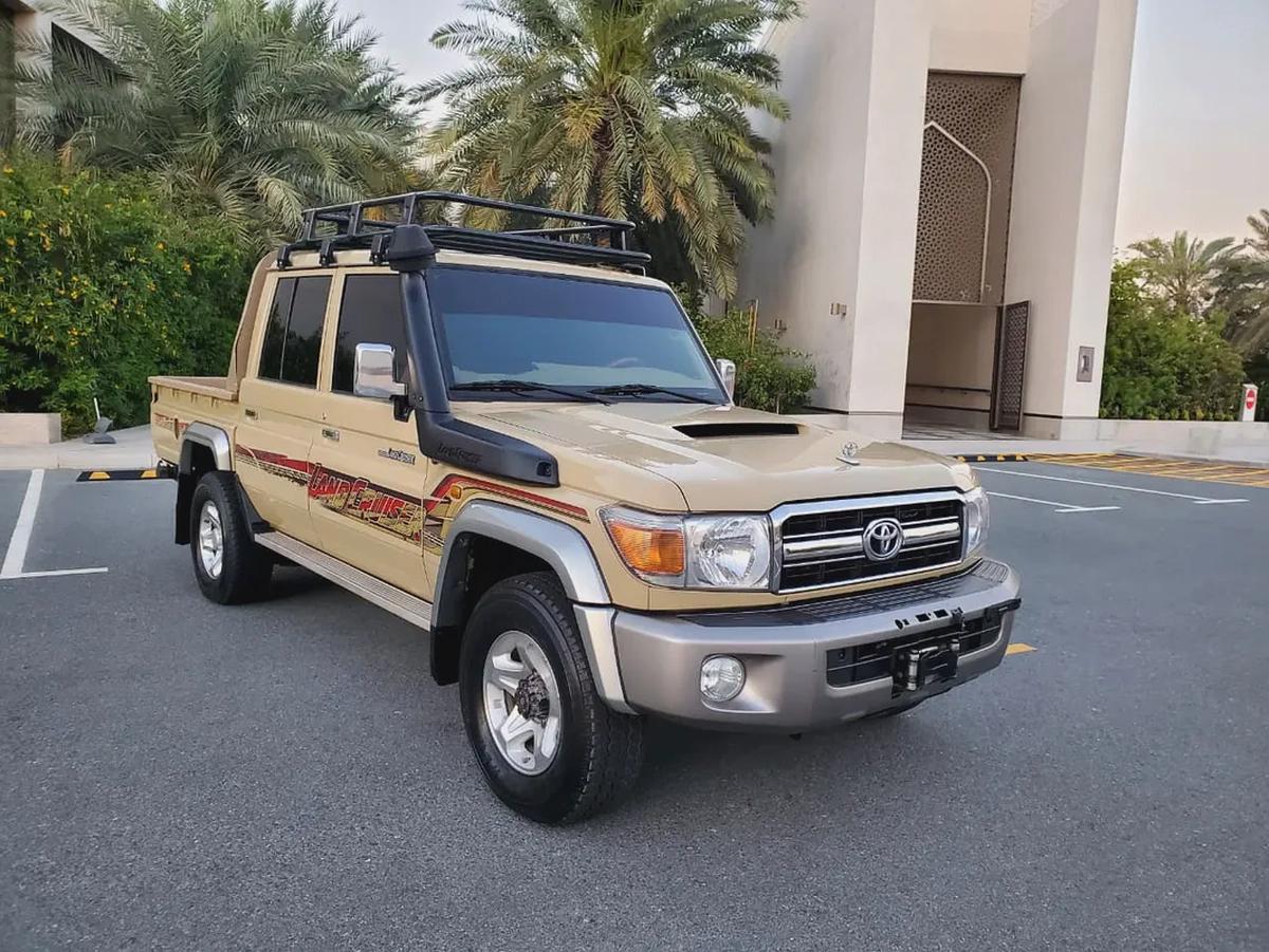 2019 Toyota Land Cruiser 79 Series - DIESEL - GCC Specs-0-0