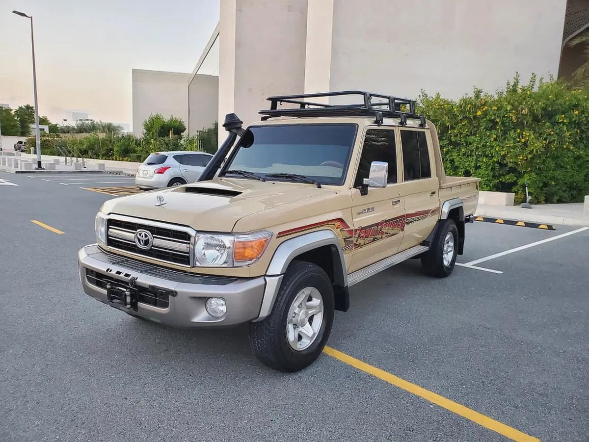2019 Toyota Land Cruiser 79 Series - DIESEL - GCC Specs-1-1