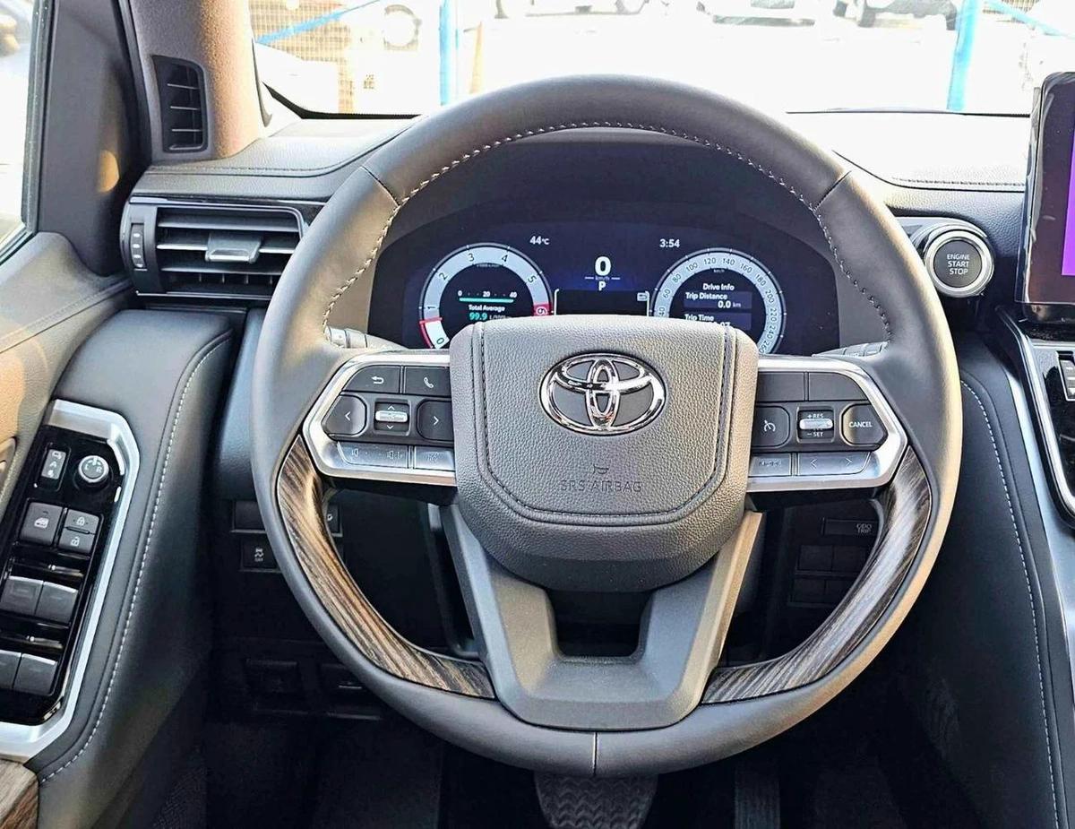Toyota Land Cruiser VXR TWIN TURBO FULL OPTION | 3.5L V6 PETROL A/T 4WD 2026 (EXPORT ONLY AFRICA )-9-9