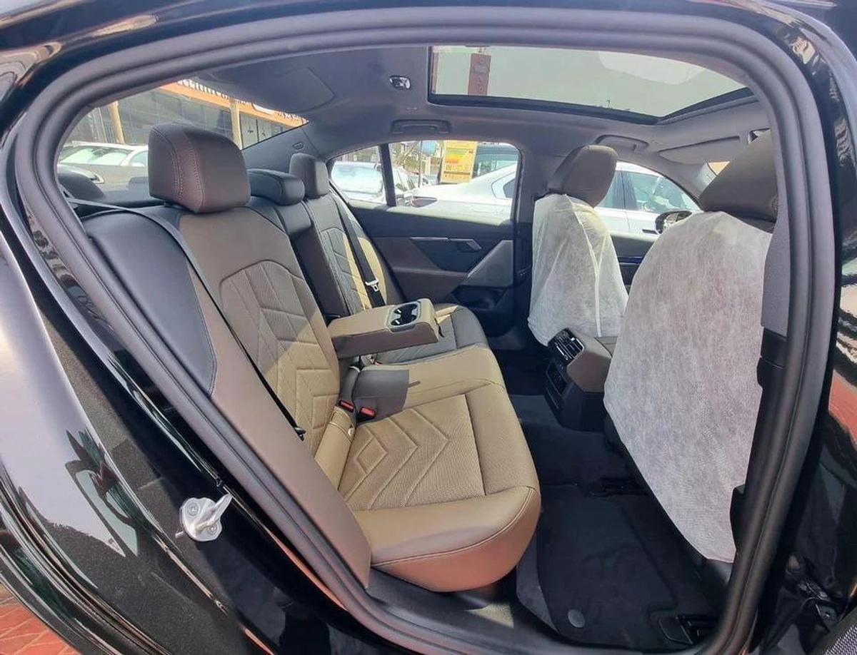 BMW 520i Under Warranty & Service 2026 GCC-2-2