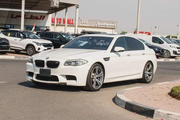 2012 - BMW M5 - IMMACULATE CONDITION - ONLY 82,000 KM DONE