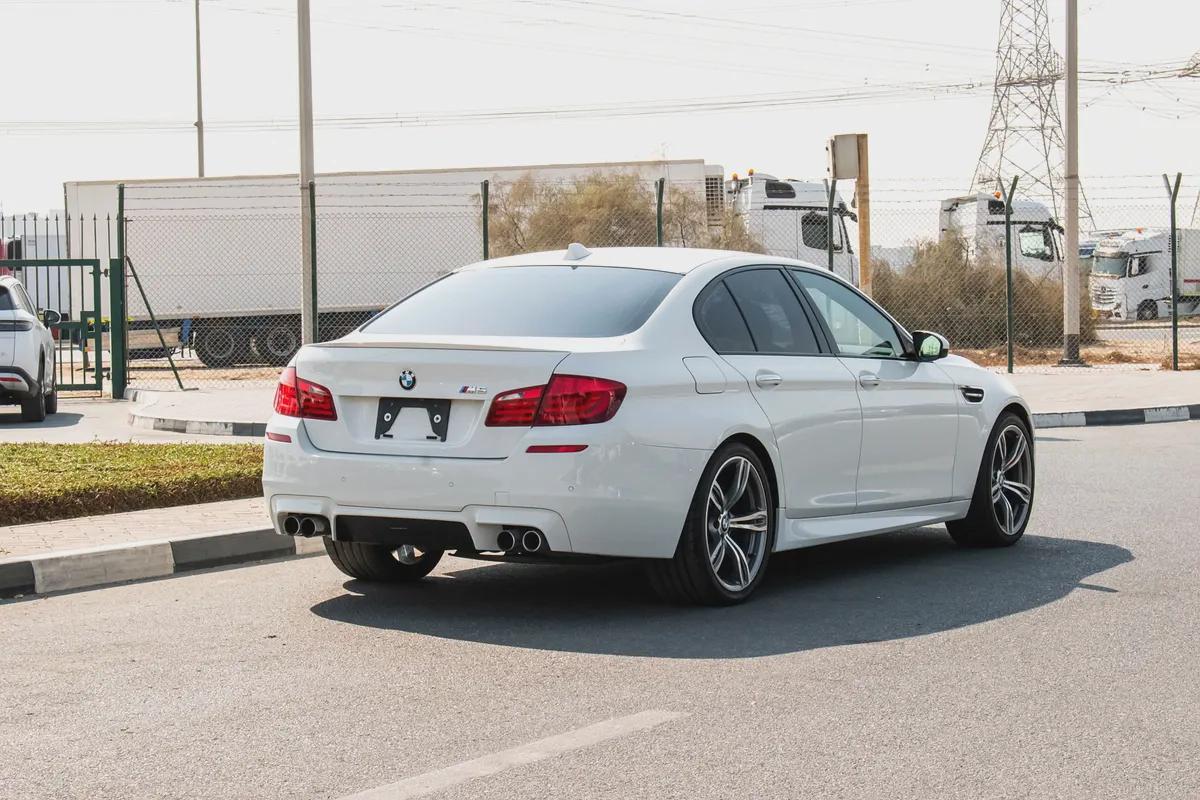 2012 - BMW M5 - IMMACULATE CONDITION - ONLY 82,000 KM DONE-5-5