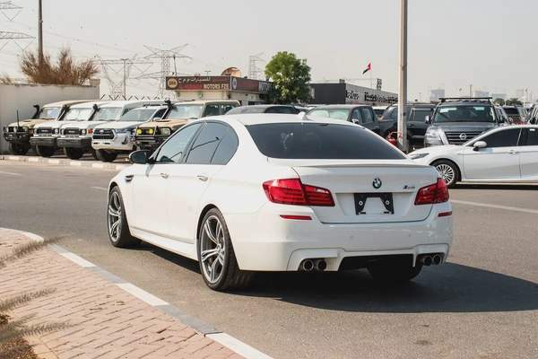2012 - BMW M5 - IMMACULATE CONDITION - ONLY 82,000 KM DONE