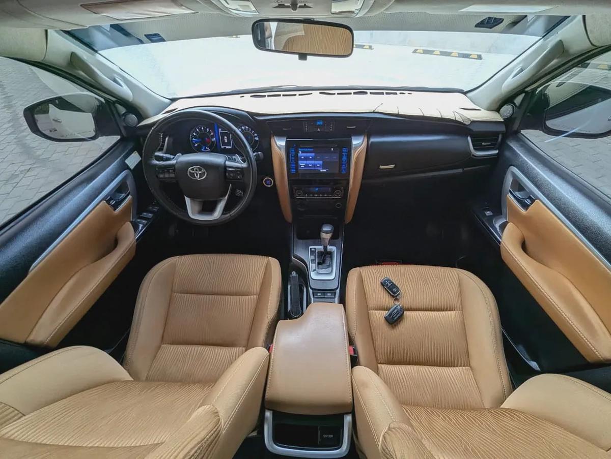 TOYOTA FORTUNER 2020 GXR V6 4.0L GCC IN EXCELLENT CONDITION-2-2