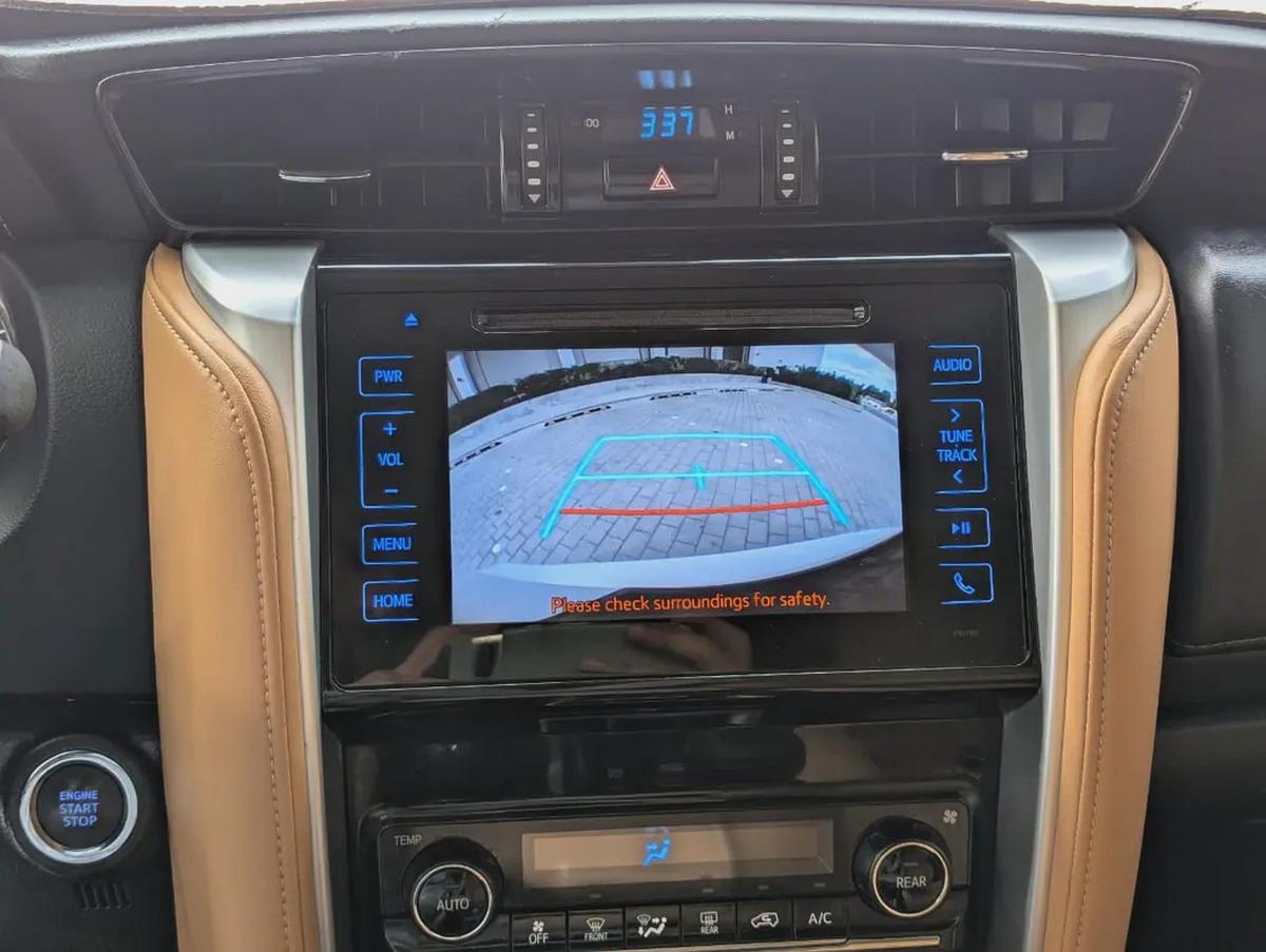 TOYOTA FORTUNER 2020 GXR V6 4.0L GCC IN EXCELLENT CONDITION-6-6