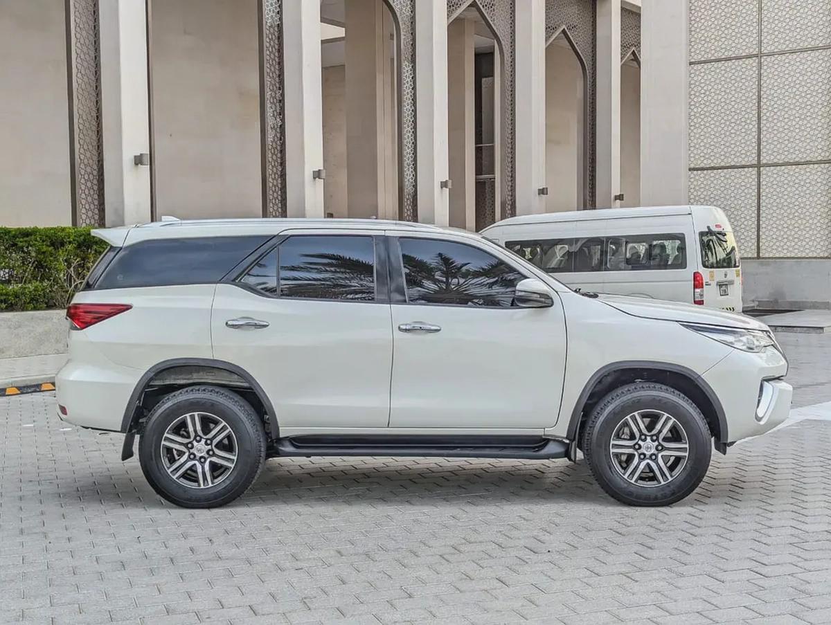 TOYOTA FORTUNER 2020 GXR V6 4.0L GCC IN EXCELLENT CONDITION-15-15