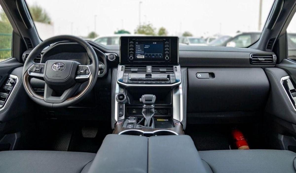 Toyota Land Cruiser LC300 VX 3.5P AT MY2024 – GREY-7-7