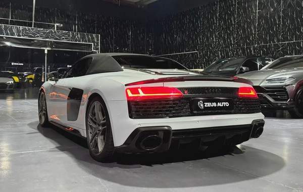 Audi R8 2019 ,5.2L V10,Suzuka Grey,European specs for 320,000.00 AED