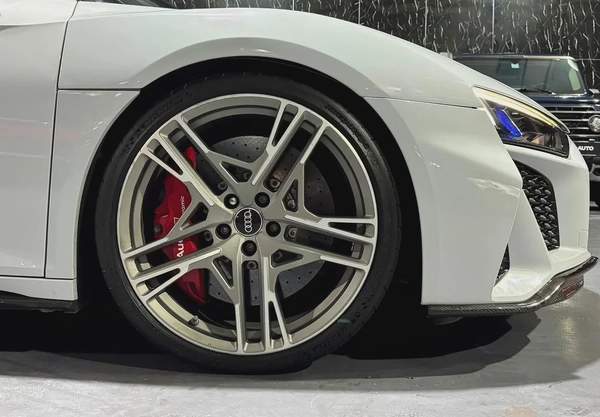 Audi R8 2019 ,5.2L V10,Suzuka Grey,European specs for 320,000.00 AED