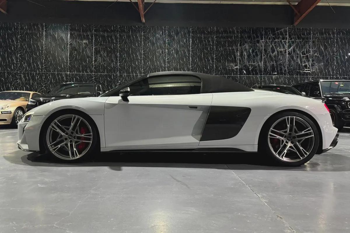 Audi R8 2019 ,5.2L V10,Suzuka Grey,European specs for 320,000.00 AED-7-7