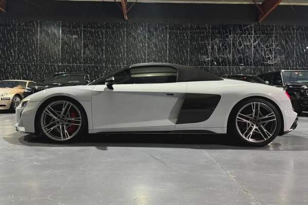 Audi R8 2019 ,5.2L V10,Suzuka Grey,European specs for 320,000.00 AED
