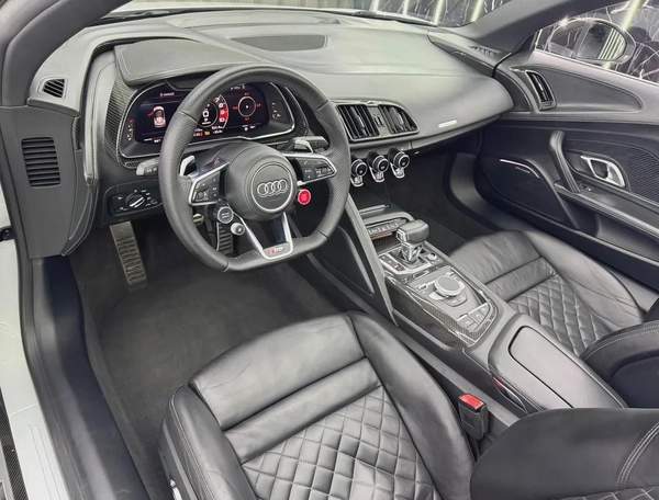 Audi R8 2019 ,5.2L V10,Suzuka Grey,European specs for 320,000.00 AED