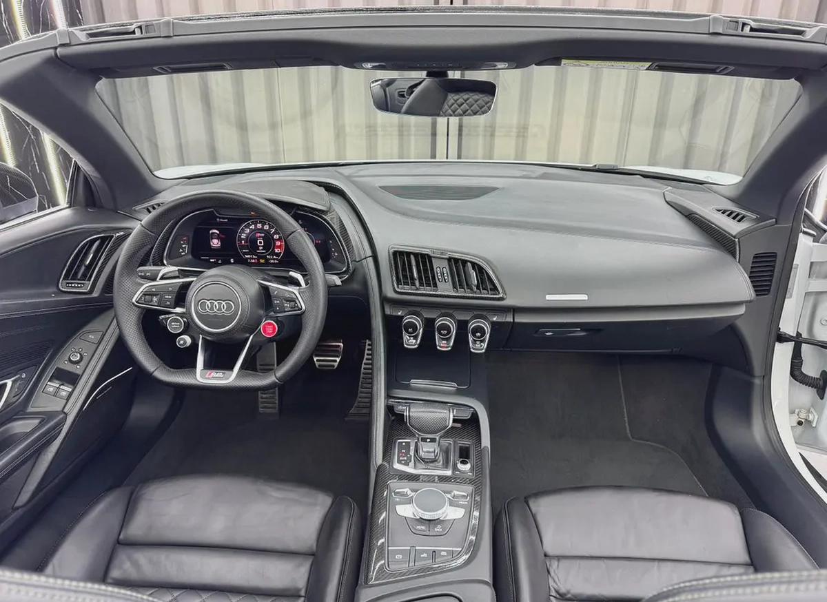 Audi R8 2019 ,5.2L V10,Suzuka Grey,European specs for 320,000.00 AED-18-18