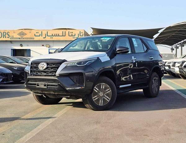 Toyota Fortuner G | 2.7L V4 PETROL | ALLOY RIMS | MANUAL A/C | 4WD | CODE # G GRAY