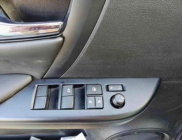 Toyota Fortuner G | 2.7L V4 PETROL | ALLOY RIMS | MANUAL A/C | 4WD | CODE # G GRAY
