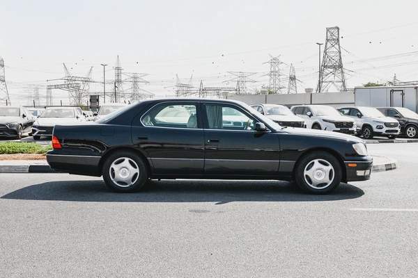 1998 - LEXUS LS400 - SUPER CLEAN - ONLY 89,000 KM