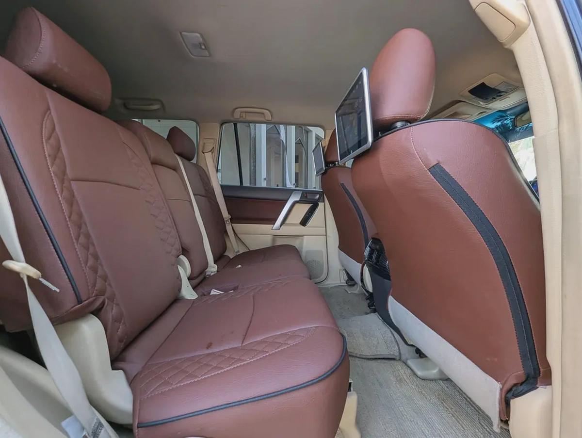 TOYOTA PRADO 2014 FACELIFTED 2023 WITH INTERIOR AND EXTERIOR GCC V4 2.7L IN EXCELLENT CONDITION-5-5