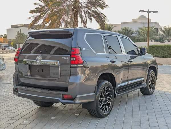 TOYOTA PRADO 2014 FACELIFTED 2023 WITH INTERIOR AND EXTERIOR GCC V4 2.7L IN EXCELLENT CONDITION