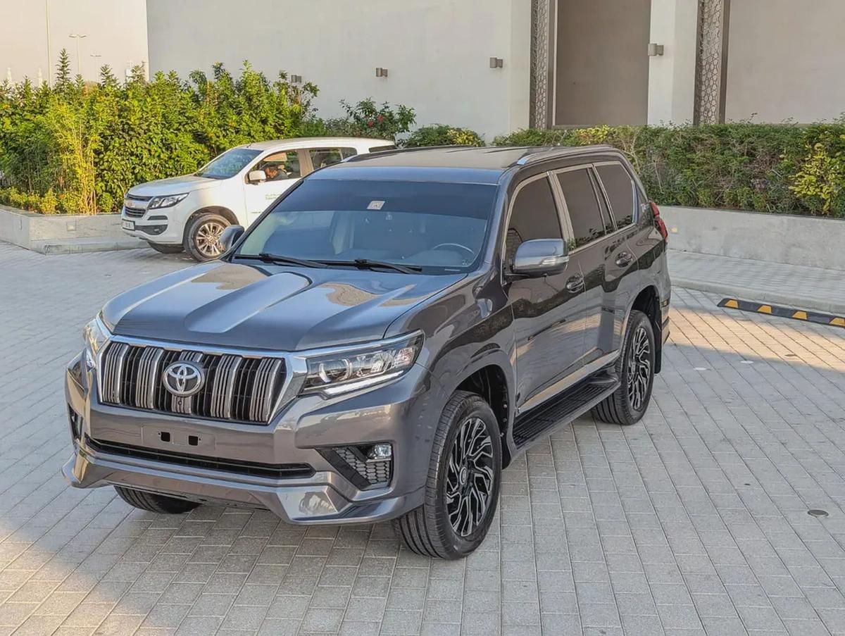 TOYOTA PRADO 2014 FACELIFTED 2023 WITH INTERIOR AND EXTERIOR GCC V4 2.7L IN EXCELLENT CONDITION-19-19