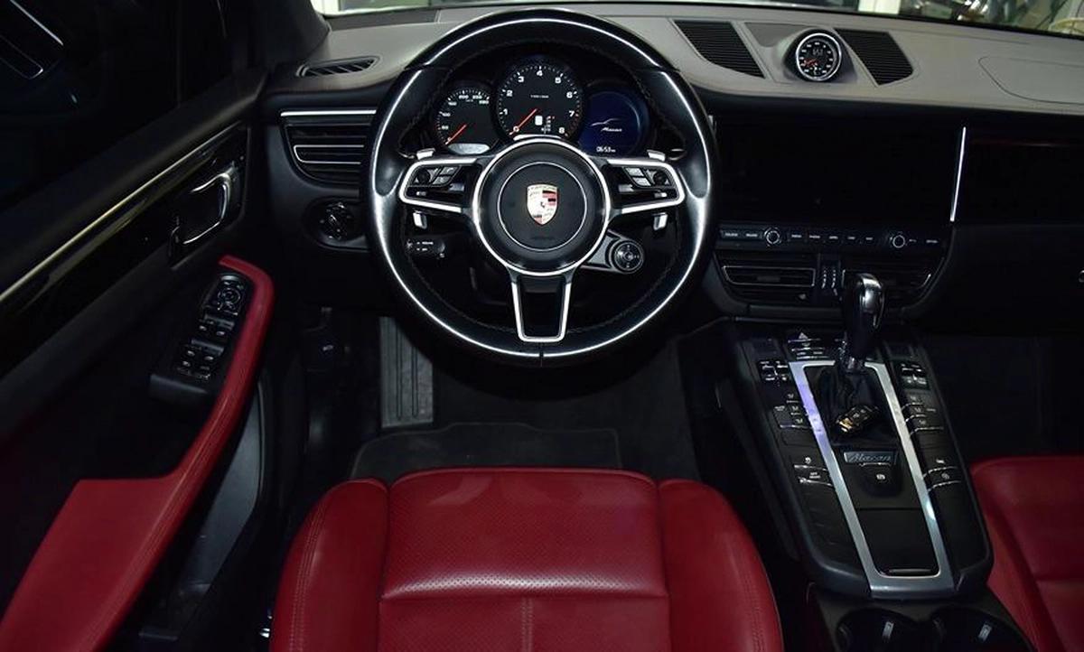 Porsche Macan ( 2020 Model ) in White Color GCC Specs-3-3