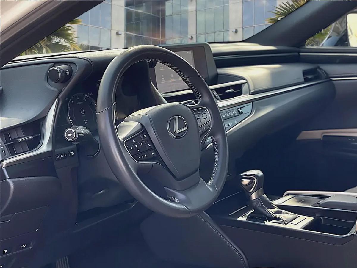 AED 1,150 P.M | LEXUS | ES-350 | 3.5L V6 | 2020 | FREE ACCIDENT | ORIGINAL PAINT | 0% DOWNPAYMENT-10-10