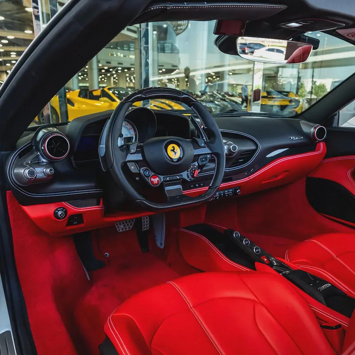 2023 FERRARI F8 SPIDER DONE ONLY 2000KM-10-10