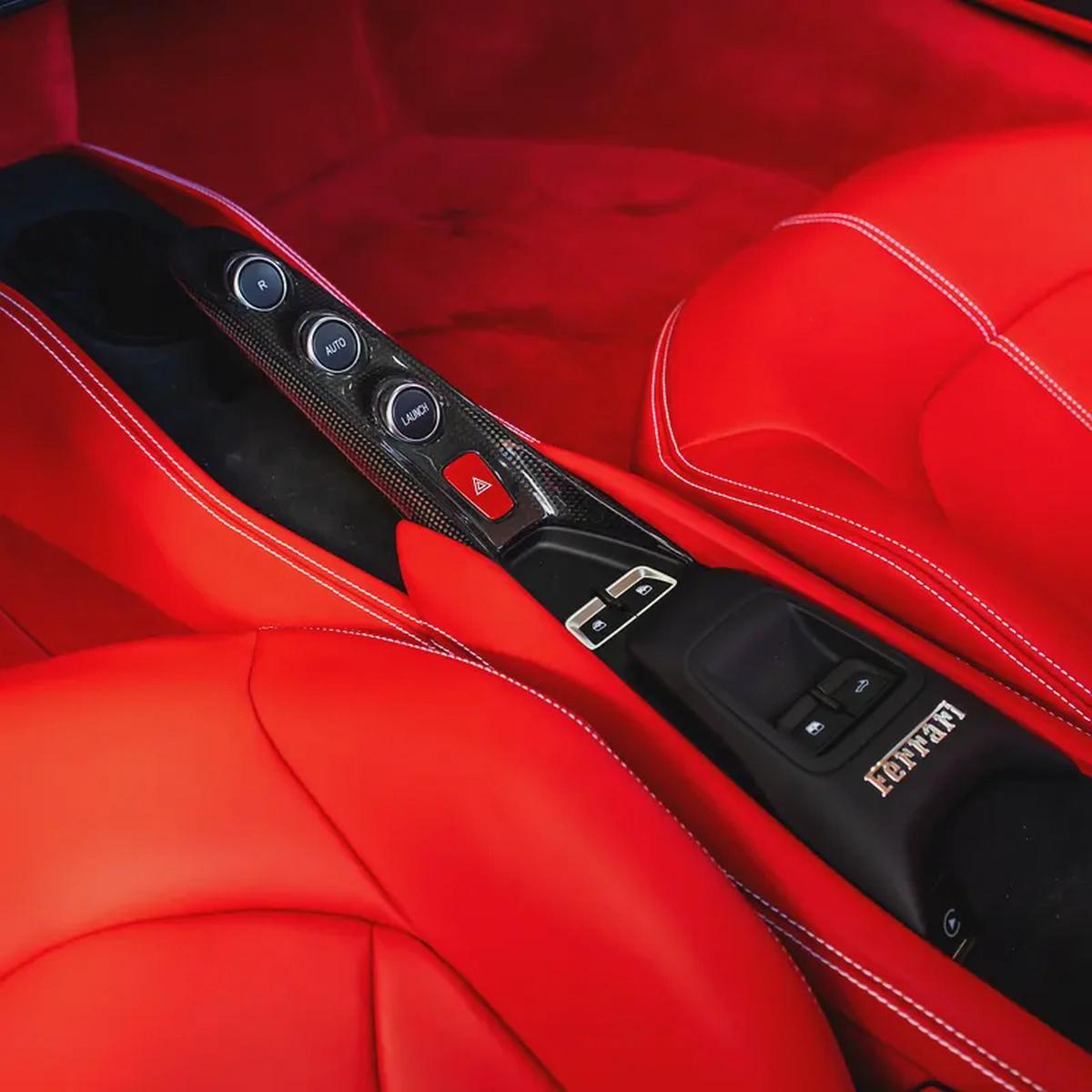 2023 FERRARI F8 SPIDER DONE ONLY 2000KM-13-13