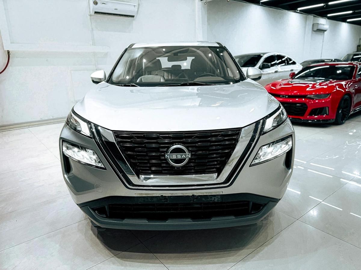 Massive Price Drop!!! // AED 1,100 // 20%DP // 2023 Nissan X-Trail S-3-3
