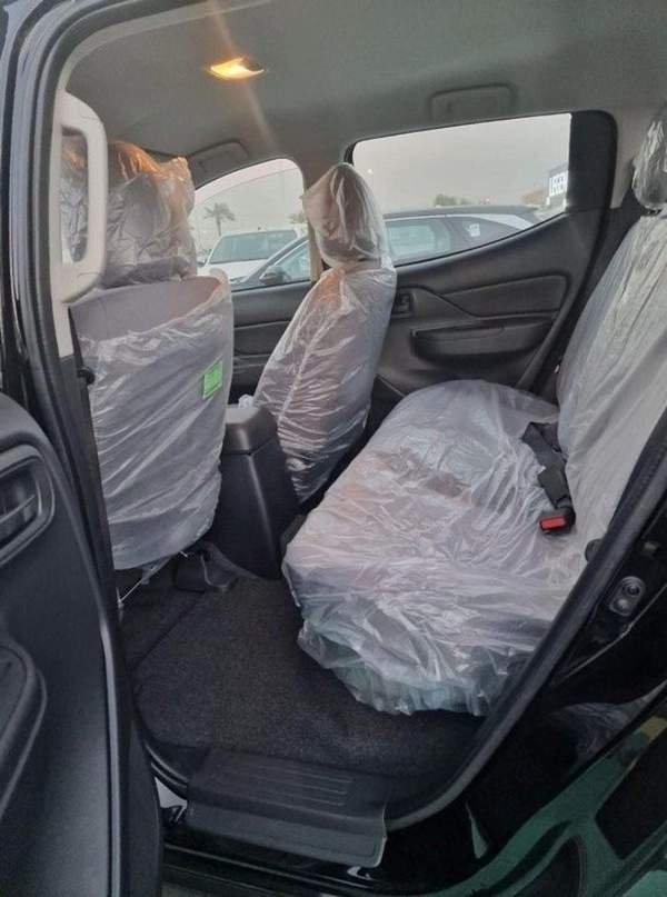 Mitsubishi L200 L200 Full Option 4WD Manual Diesel