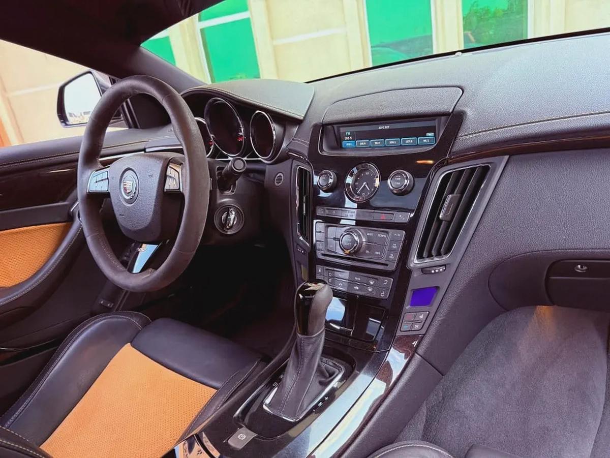 كاديلاك CTS V خليجي موديل 2013 فل اوبشن-9-9