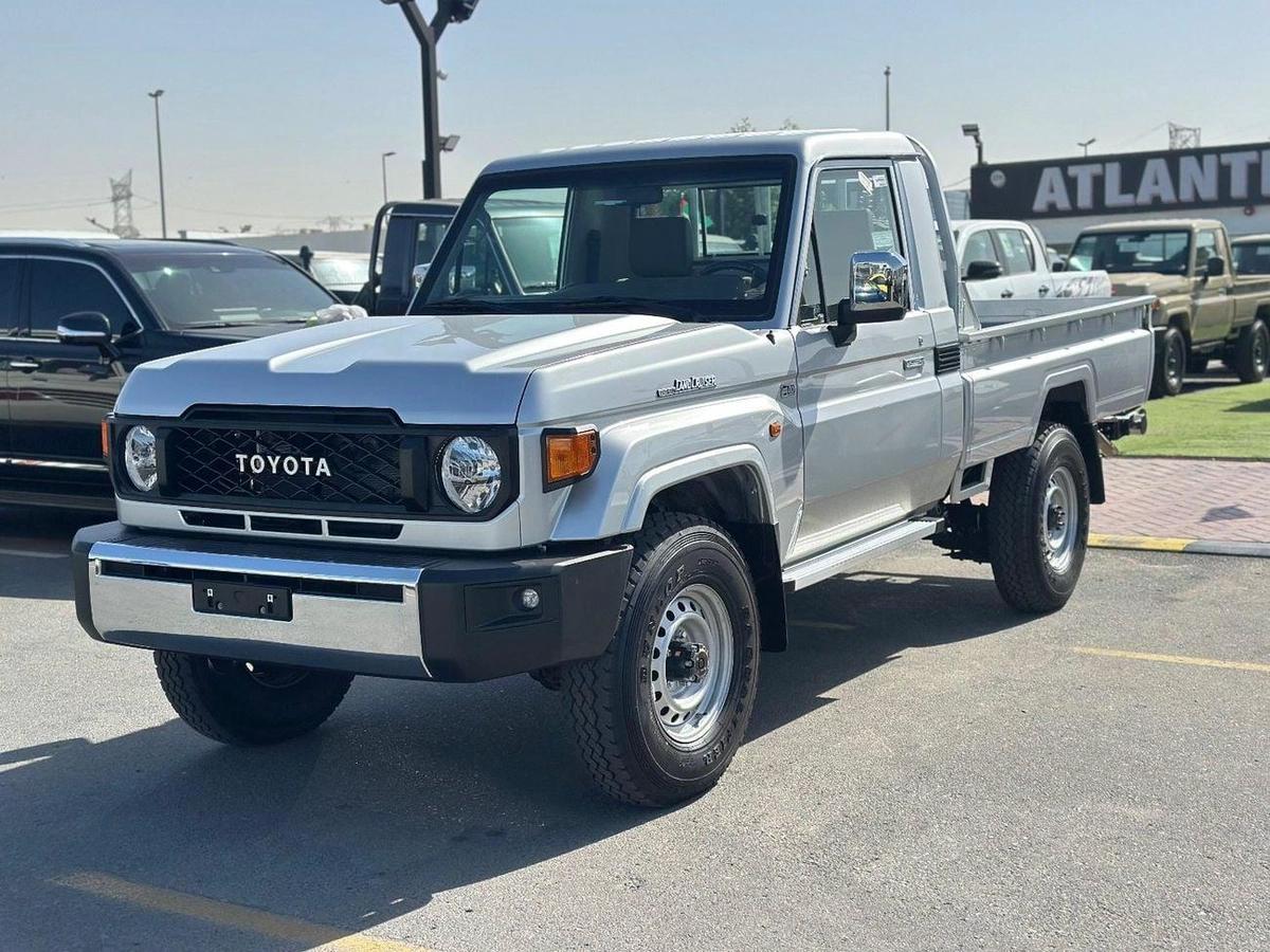 Toyota Land Cruiser Pick Up Std 4.0L Single Cab Utility 4WD-3-3