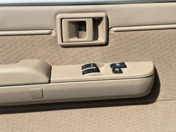 Toyota Land Cruiser Pick Up Std 4.0L Single Cab Utility 4WD