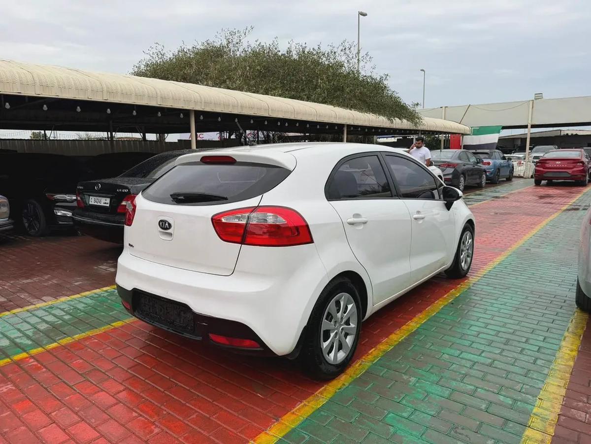 2014 Kia Rio Base - GCC Specs-4-4