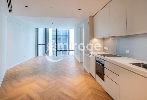 Elegant 1BR | Partial Sea View | Prime Area