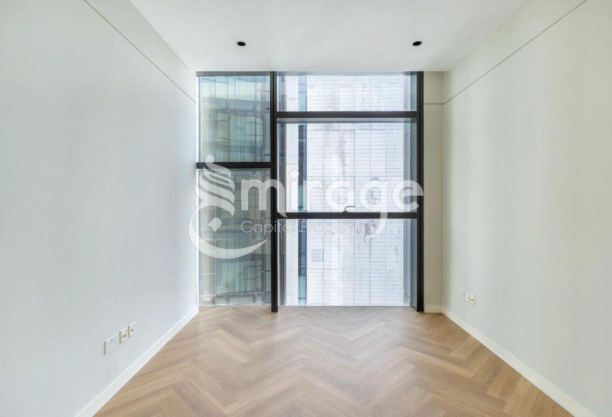 Elegant 1BR | Partial Sea View | Prime Area-25-25